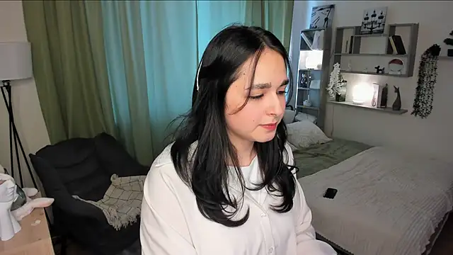 Snapshot of RudyJoun chatting on October 1, 10:42 am RudyJoun online show from October 1, 10:42 am