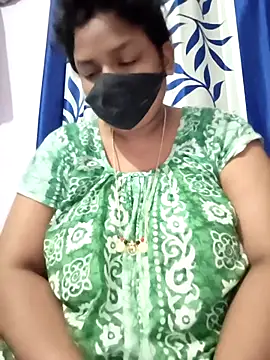 Deborbhavi222 online show from April 9, 4:45 pm