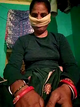 Divya singh  online show from October 15, 4:09 pm