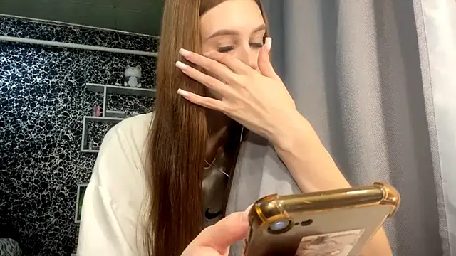 Snapshot of RanaBostel chatting on October 8, 11:09 pm RanaBostel online show from October 8, 11:09 pm