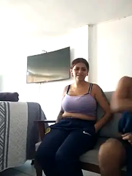 Carlandelli1 online show from February 17, 1:43 pm