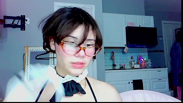 Snapshot of LunaMilav chatting on September 27, 5:03 am LunaMilav online show from September 27, 5:03 am