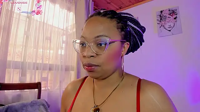 Lauraricci   online show from November 10, 2:34 pm