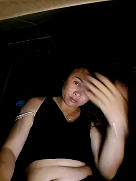 xuxulovezz online show from April 7, 1:02 pm