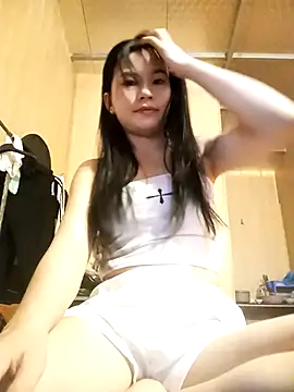 Snapshot of Suny_babyy chatting on October 13, 4:04 am Suny babyy online show from October 13, 4:04 am