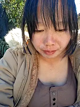 helenzz online show from November 30, 6:06 am