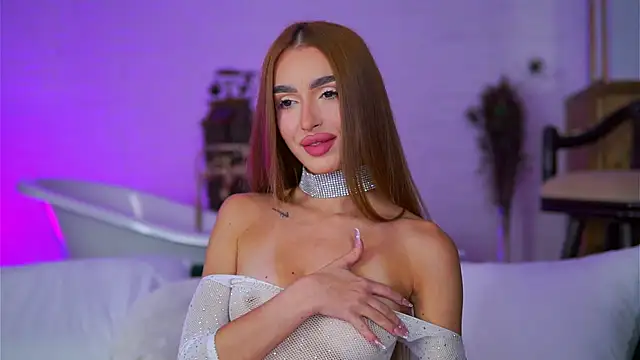 ClaraBenatti online show from October 22, 6:24 pm