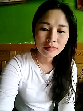 Snapshot of Mai4568 chatting on September 27, 12:51 am Mai4568 online show from September 27, 12:51 am