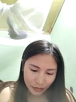 Snapshot of Mai4568 chatting on October 12, 4:31 pm Mai4568 online show from October 12, 4:31 pm