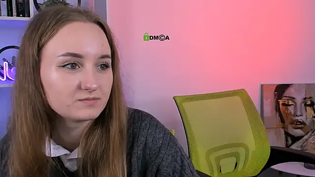 liana purr online show from October 7, 1:37 pm
