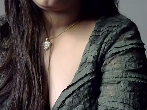 Snapshot of Aaliya02 chatting on September 26, 1:31 pm Aaliya02 online show from September 26, 1:31 pm