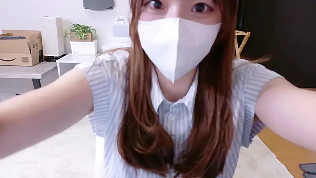 Snapshot of saku_sakura_ chatting on October 8, 12:31 pm saku sakura online show from October 8, 12:31 pm