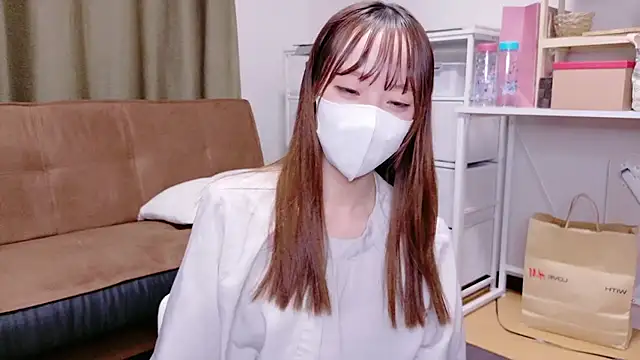 Snapshot of saku_sakura_ chatting on October 17, 2:42 pm saku sakura online show from October 17, 2:42 pm