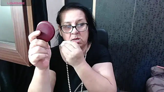MissSanjanne online show from July 4, 11:44 pm