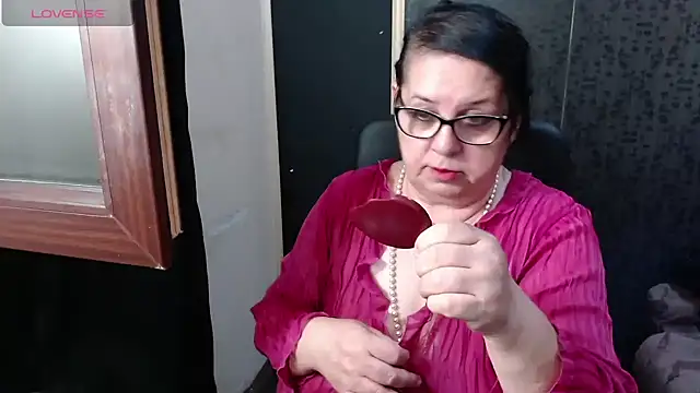 MissSanjanne online show from June 28, 7:09 pm