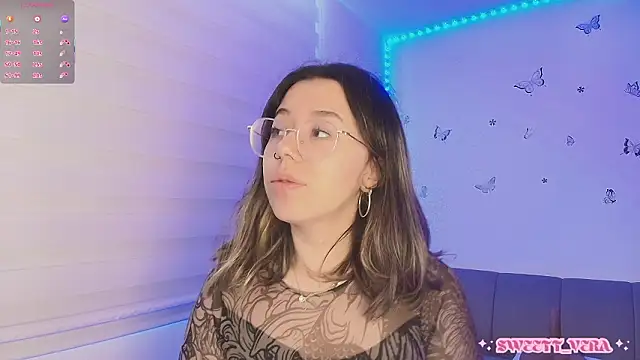 sweettvera online show from March 26, 1:13 pm