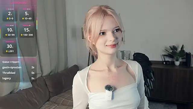 LaureMestler online show from December 20, 8:18 am