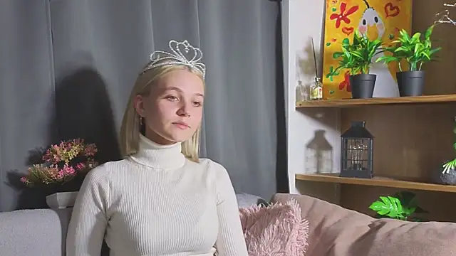 KelleDomin online show from September 29, 6:24 pm