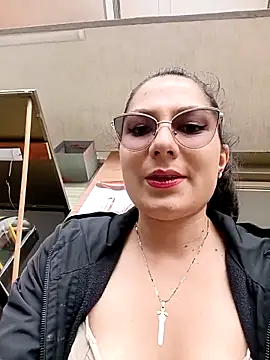 Mia-love-03 online show from November 25, 3:58 pm