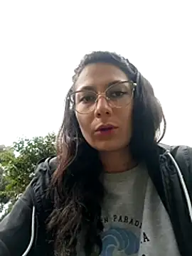 Mia-love-03 online show from November 27, 9:50 pm