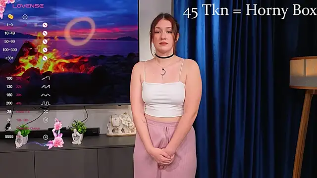 Snapshot of MarlaSemonick chatting on October 10, 7:19 pm MarlaSemonick online show from October 10, 7:19 pm