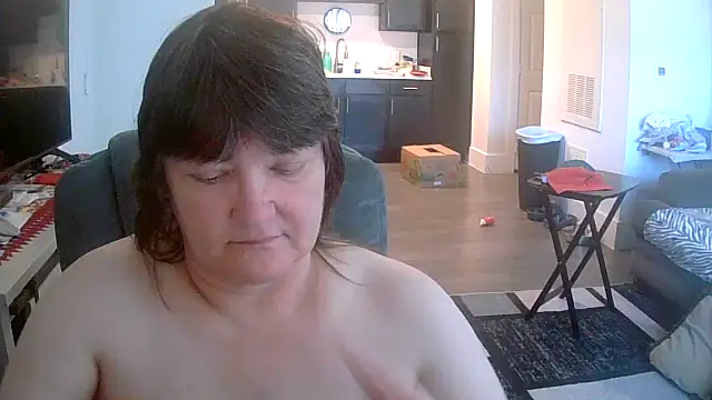 Snapshot of Buggy1965 chatting on September 29, 4:01 pm Buggy1965 online show from September 29, 4:01 pm