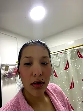 Snapshot of IsabellaJoness_ chatting on October 14, 10:29 am IsabellaJoness online show from October 14, 10:29 am