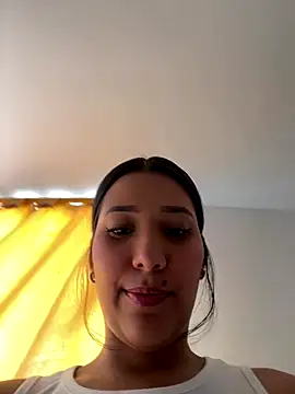 Snapshot of IsabellaJoness_ chatting on October 8, 12:31 pm IsabellaJoness online show from October 8, 12:31 pm