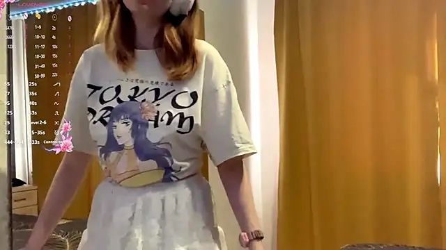 KrystinFunches online show from October 1, 9:36 am