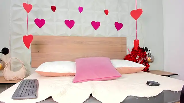 ValeryTrans  online show from February 15, 1:32 pm