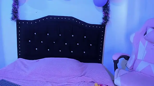 kitty  chs online show from February 10, 1:58 pm