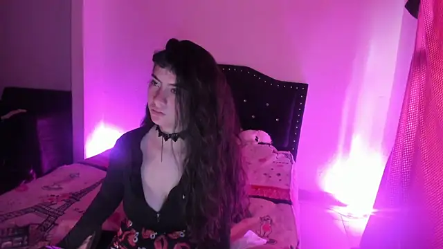 kitty  chs online show from December 2, 1:13 pm