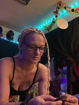 blondebarbiebae online show from October 1, 4:06 am