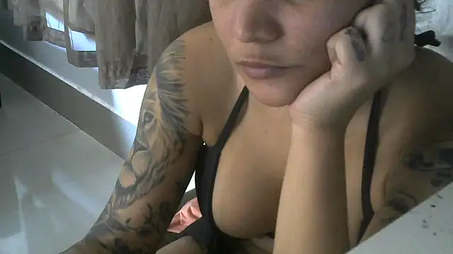 Carlamolly9247 online show from November 14, 4:40 pm