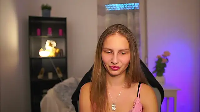 emmie murray online show from April 8, 1:24 pm