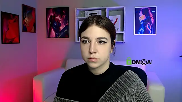 justcamila  online show from October 8, 11:36 am