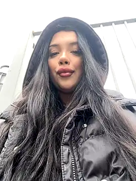 kiss Lissa online show from November 14, 10:15 am