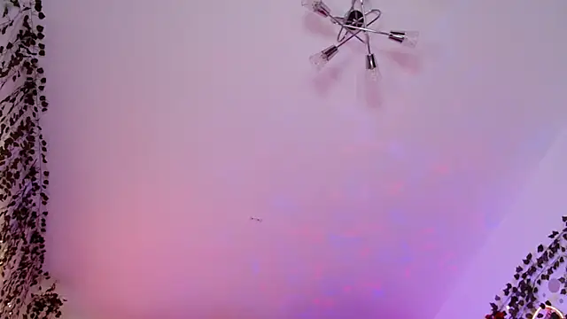 Ayla Hicks online show from February 20, 3:16 am