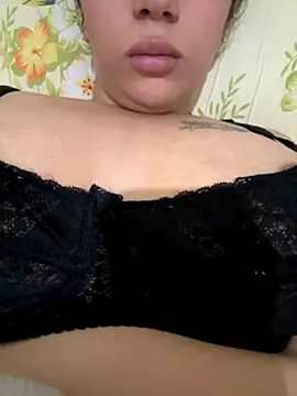 Snapshot of Laila-sexi chatting on October 1, 6:02 pm Laila-sexi online show from October 1, 6:02 pm