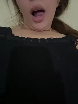 Snapshot of Laila-sexi chatting on October 4, 11:09 pm Laila-sexi online show from October 4, 11:09 pm