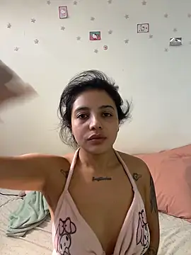 Snapshot of Aurora_princesss chatting on October 7, 2:10 pm Aurora princesss online show from October 7, 2:10 pm