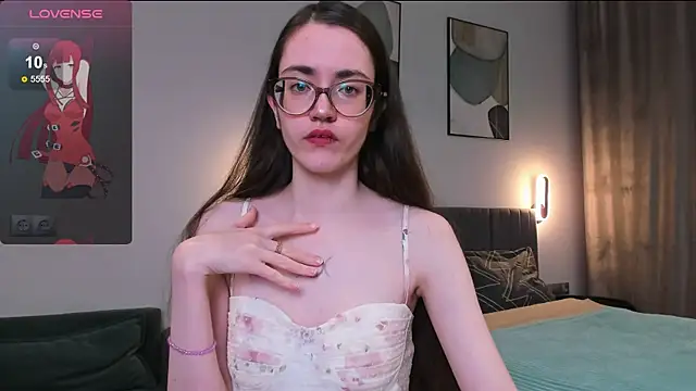 Snapshot of bellacatlovesmeat chatting on October 12, 6:54 pm bellacatlovesmeat online show from October 12, 6:54 pm