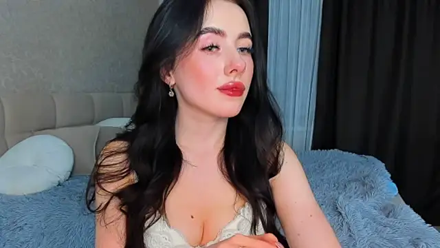 Milla Moore online show from October 28, 5:41 pm