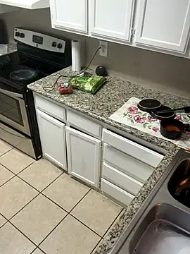 YeahhhitsBreezy online show from October 25, 12:07 am