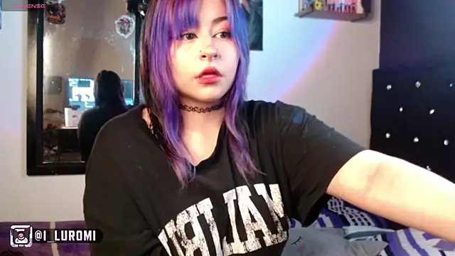 Iluromi online show from April 14, 2:50 pm