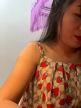 Snapshot of Lie_liee chatting on September 30, 2:01 pm Lie liee online show from September 30, 2:01 pm