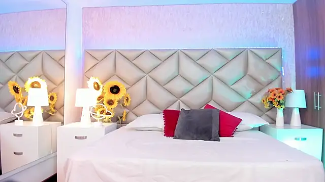 Charlotte hall  online show from November 7, 5:46 am