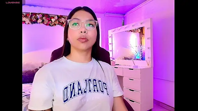 kloe28 online show from November 26, 4:13 am