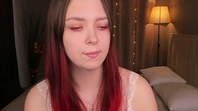 Monica  Queen online show from March 7, 5:47 am