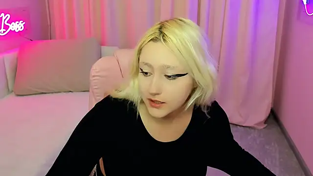 Snapshot of JuliaSharkk chatting on September 24, 3:33 pm JuliaSharkk online show from September 24, 3:33 pm